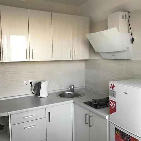 Apartment Metro Minska Киев Экстерьер фото