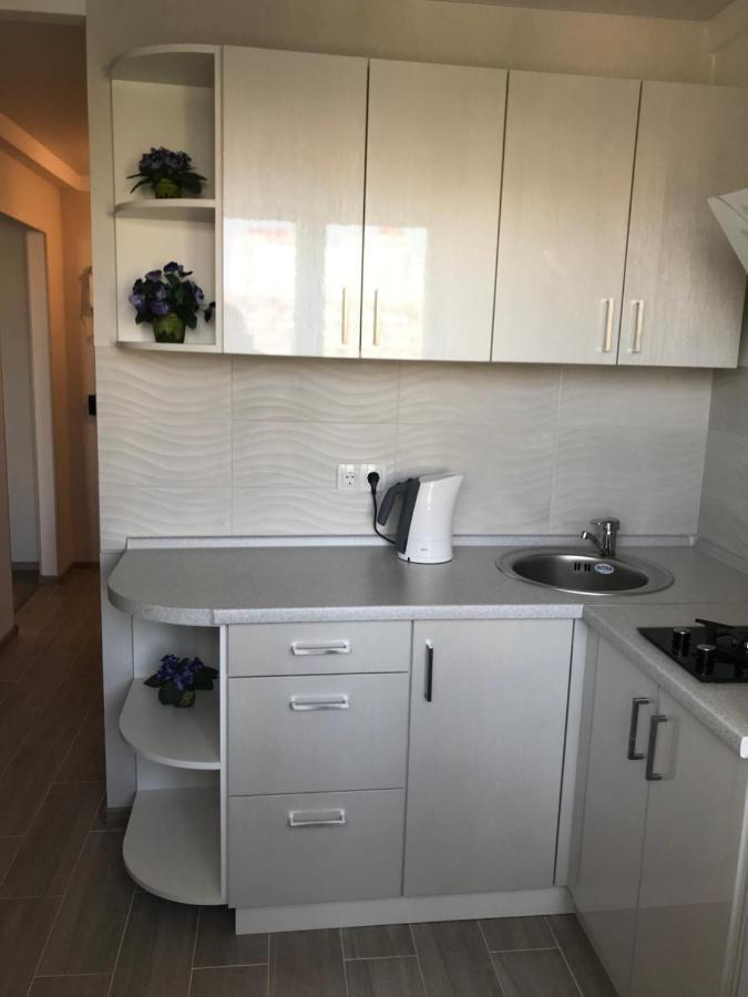 Apartment Metro Minska Киев Экстерьер фото