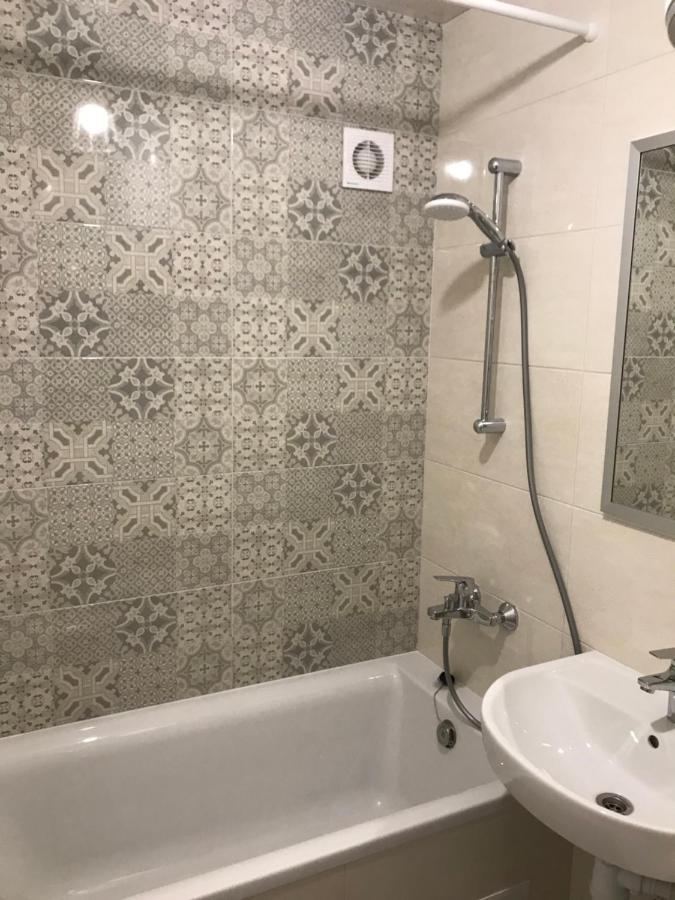 Apartment Metro Minska Киев Экстерьер фото