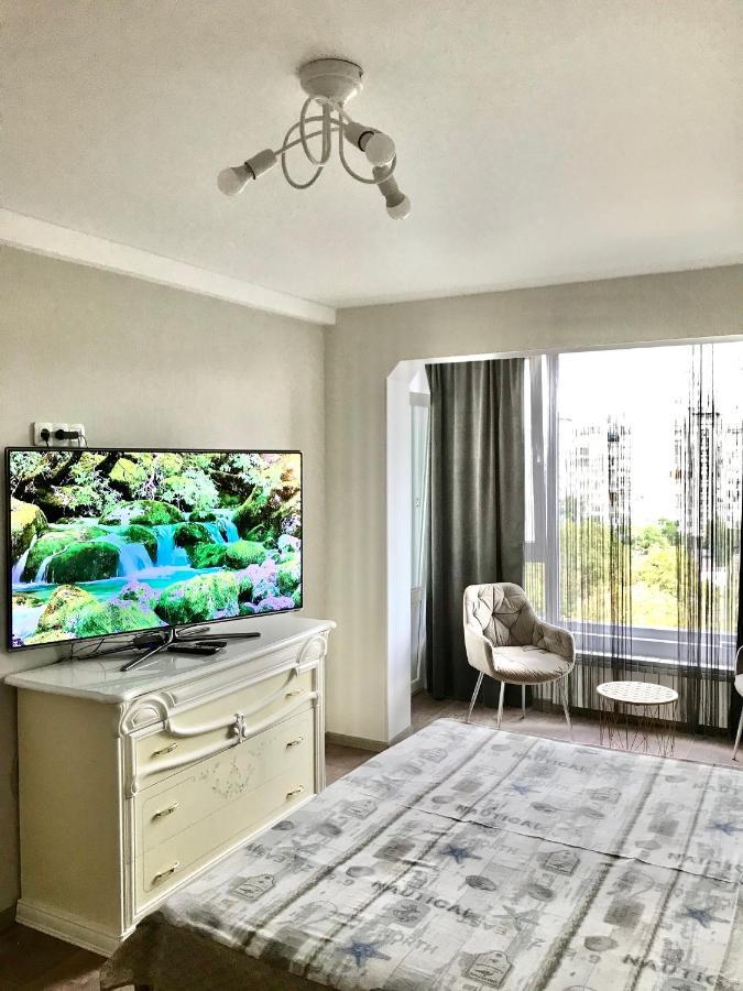 Apartment Metro Minska Киев Экстерьер фото